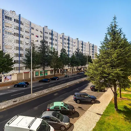 Whome Modern With Great Atmosphere شقة