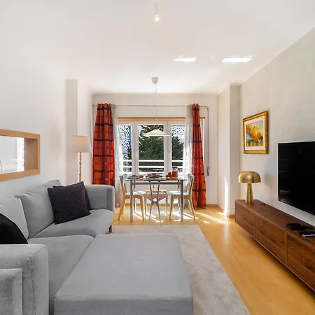 Whome Modern With Great Atmosphere Lizbona