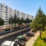 Whome Modern With Great Atmosphere Apartment
