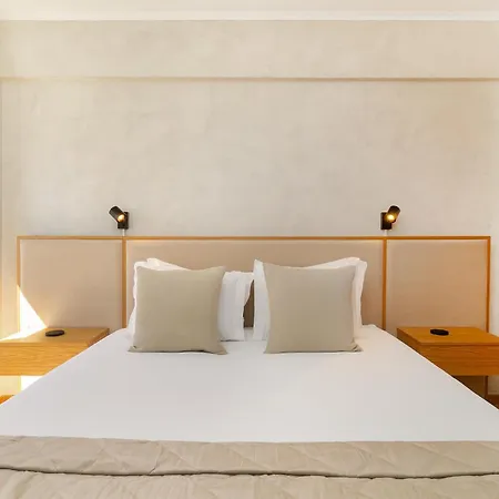 Apartment Whome Modern With Great Atmosphere *