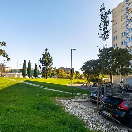 Whome Modern With Great Atmosphere Lissabon