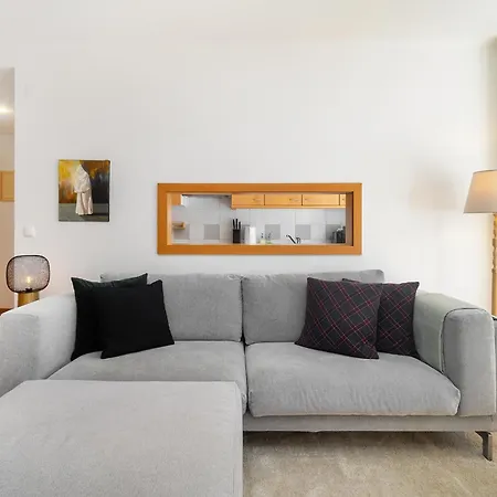 Whome Modern With Great Atmosphere * Лиссабон